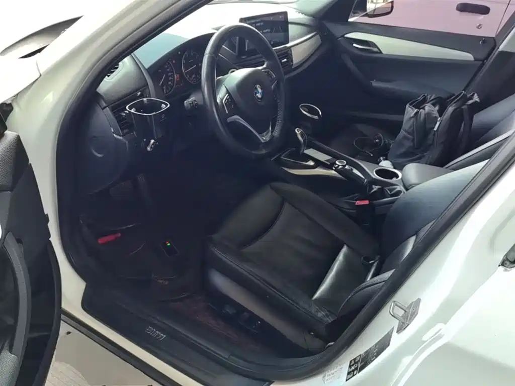 BMW X1 2016 — фото 15
