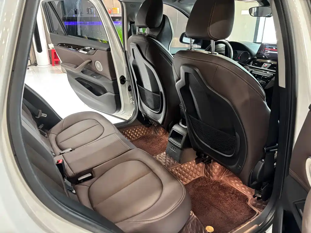 BMW X1 2022 — фото 15