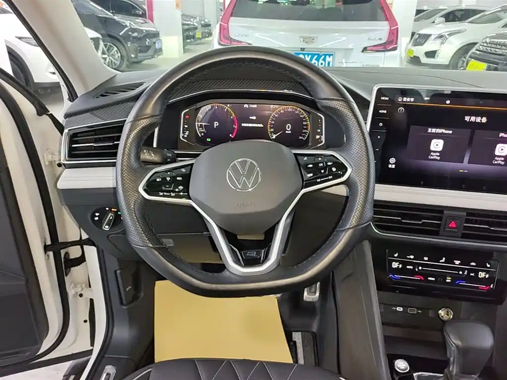 Volkswagen Tiguan L 2022 — фото 11