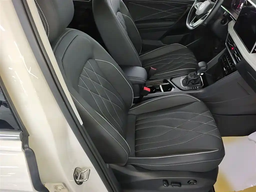 Volkswagen Tiguan L 2022 — фото 25