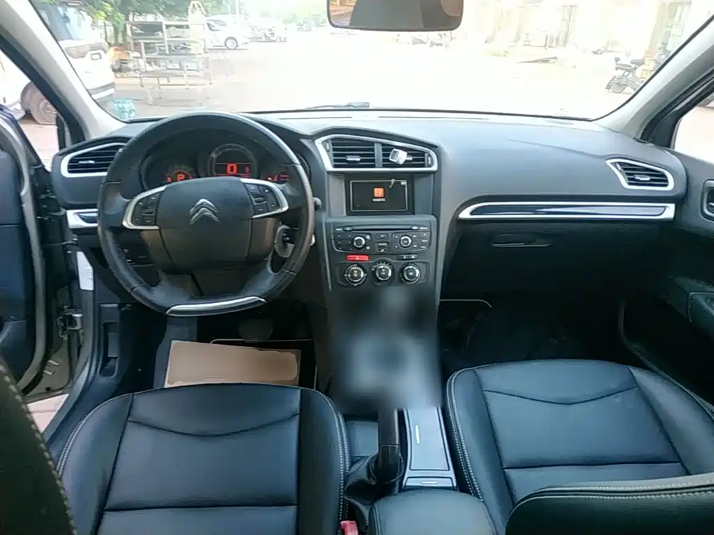 Citroën C4L 2015 — фото 10