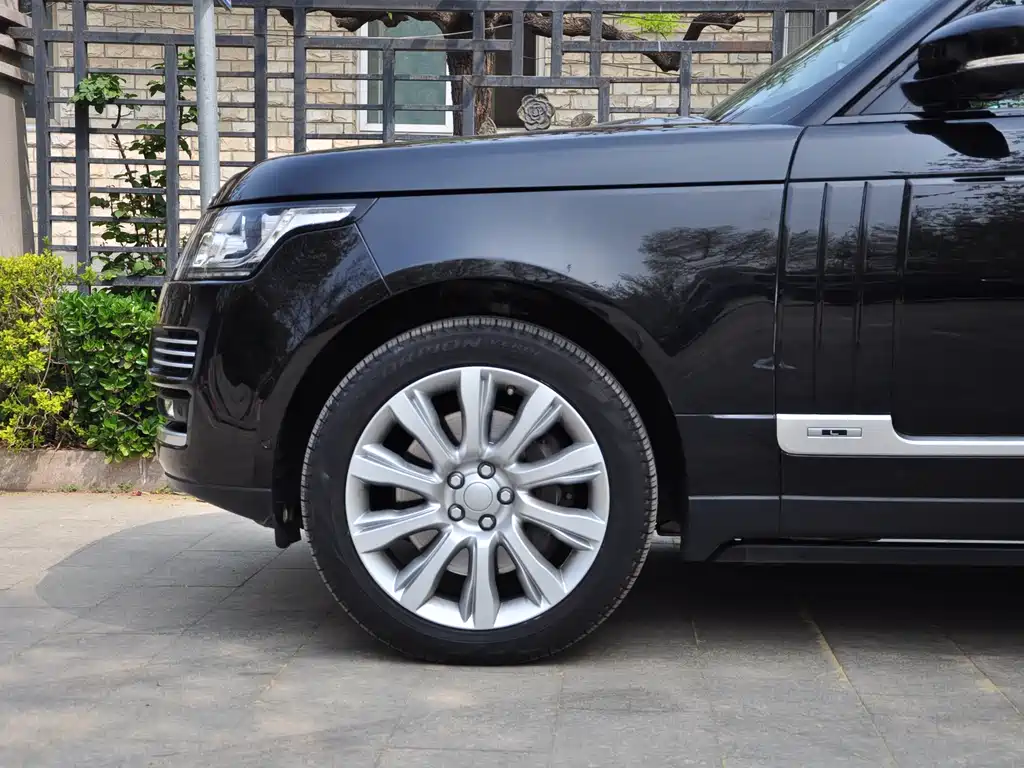 Land Rover Range Rover 2017 — фото 17