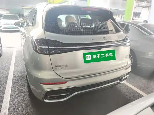 Hongqi HS5 2023