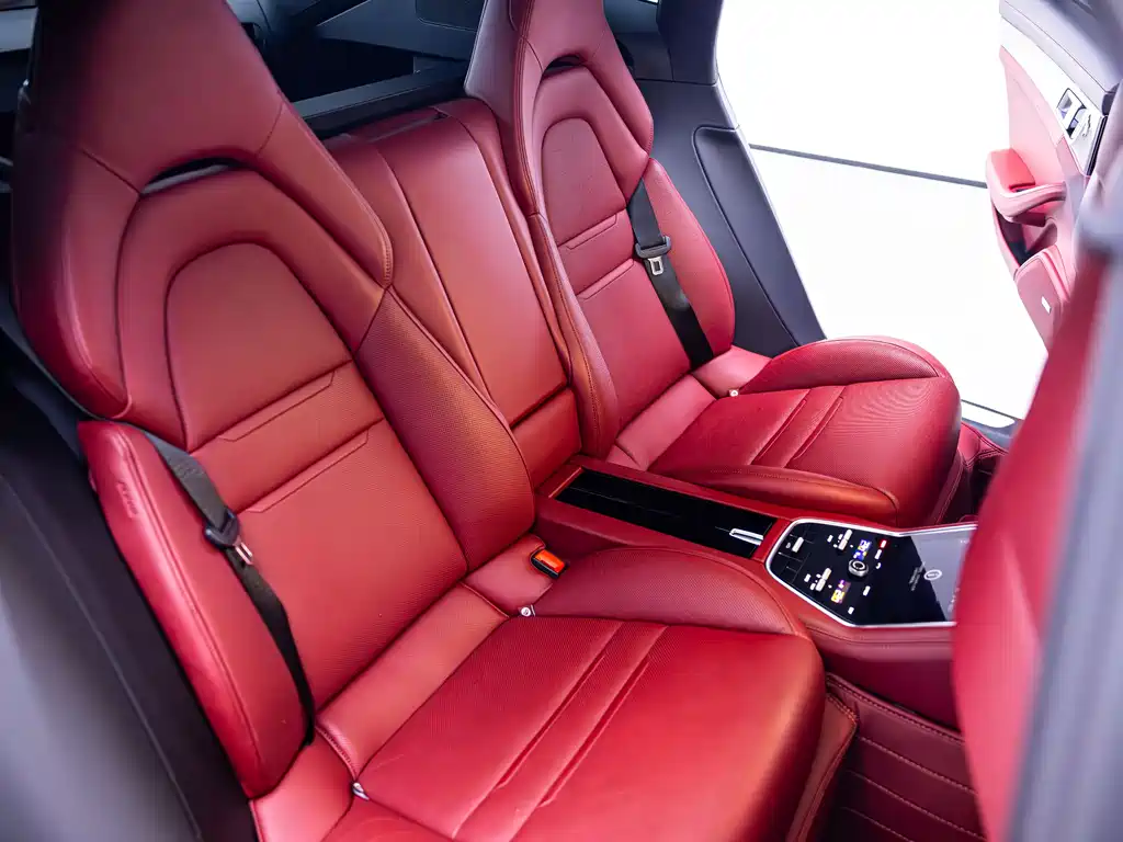 Porsche Panamera 2019 — фото 17