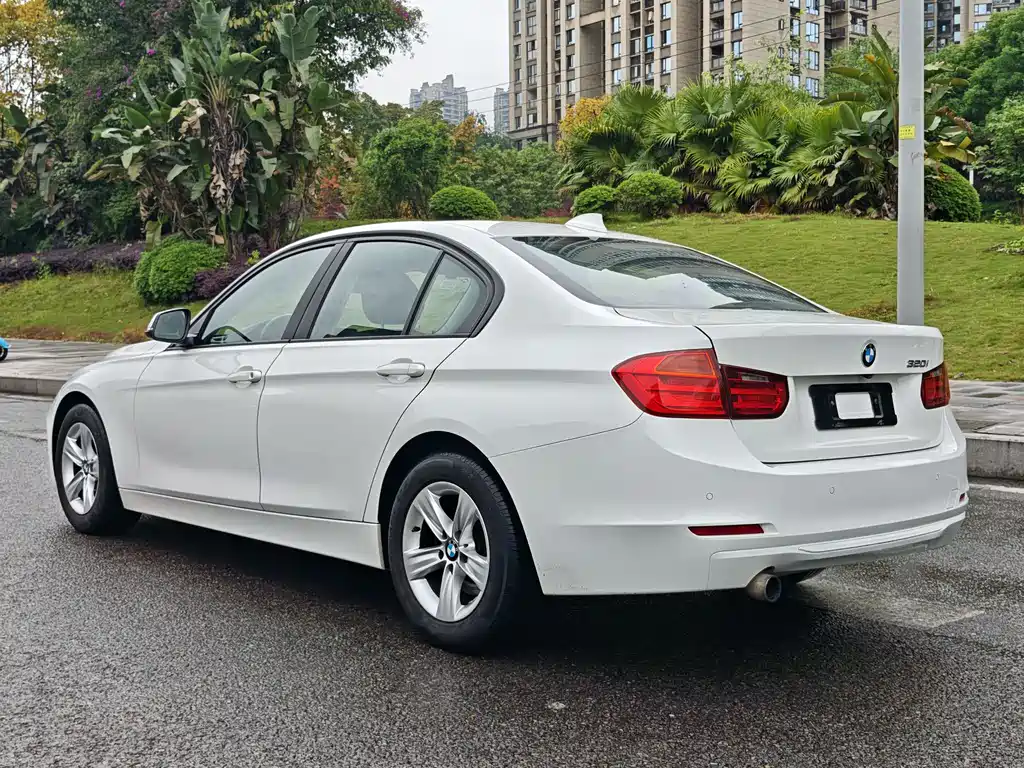 BMW 3 Series 2015 — фото 11