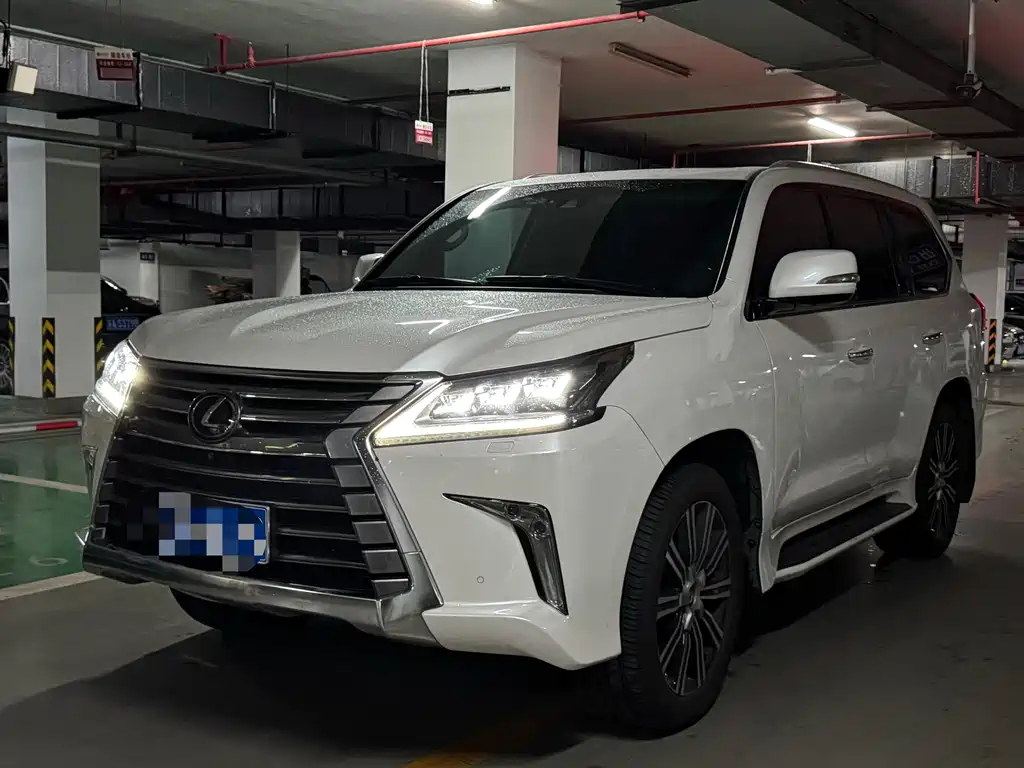 Lexus LX 2018