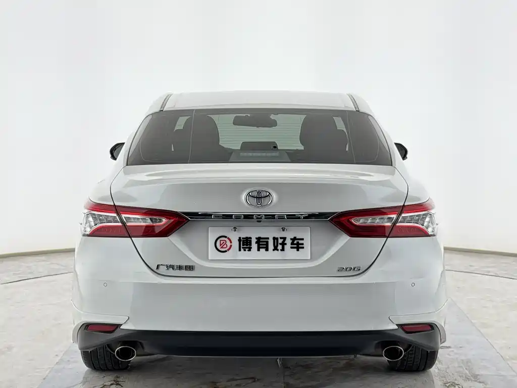 Toyota Camry 2021 — фото 10