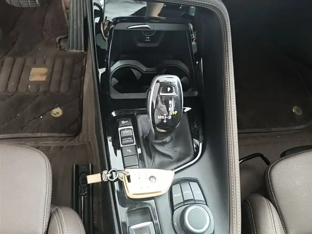 BMW X2 2020 — фото 14