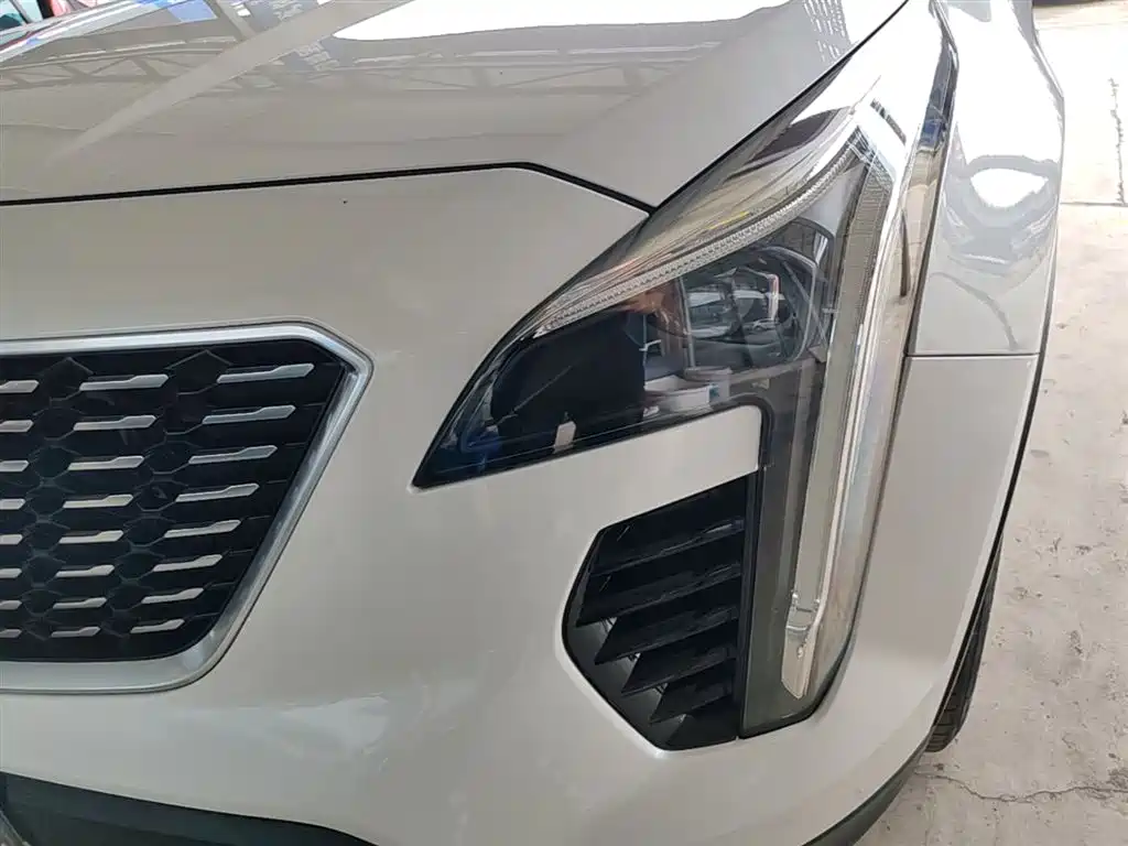 Cadillac XT4 2018 — фото 24