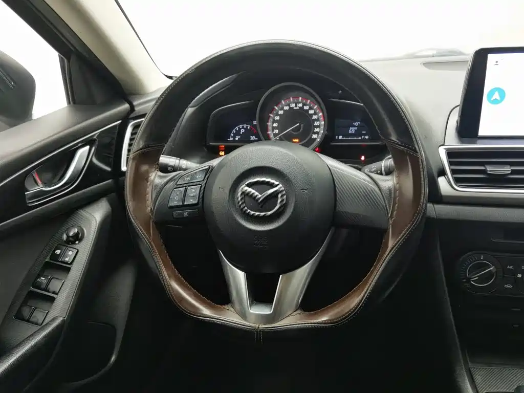 Mazda 3 Angkesela 2016 — фото 11