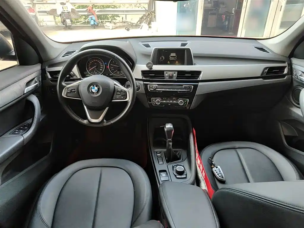 BMW X1 2016 — фото 10