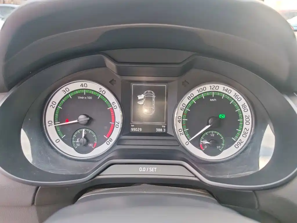 Skoda Octavia 2020 — фото 12