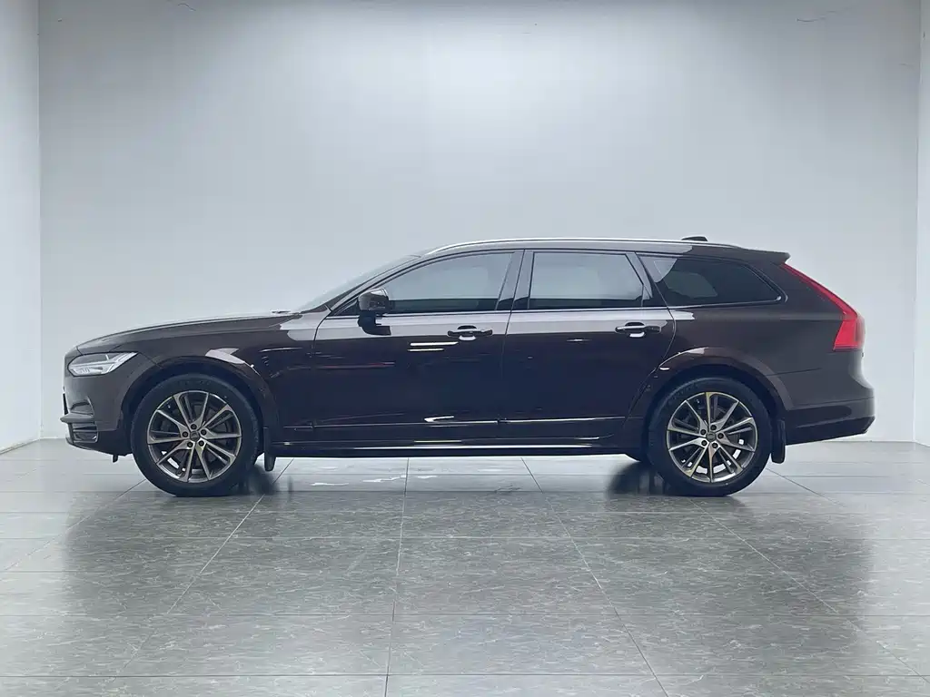 Volvo V90 2019 — фото 8