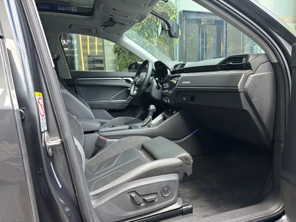 Audi Q3 Sportback 2022 — фото 10