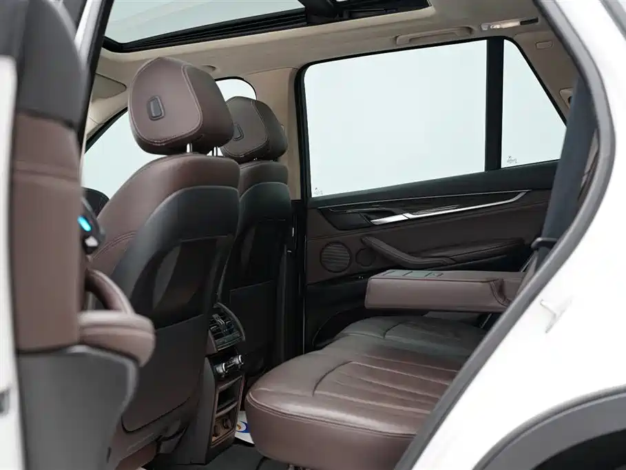 BMW X5 2016 — фото 16