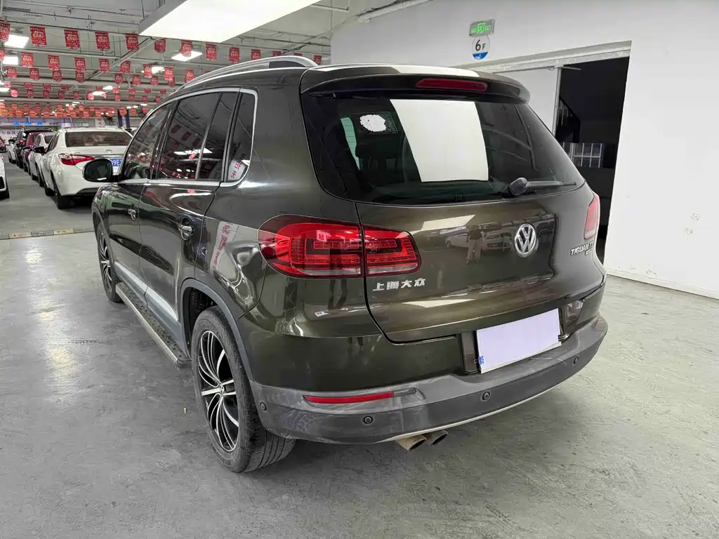 Volkswagen Tiguan 2015 — фото 10