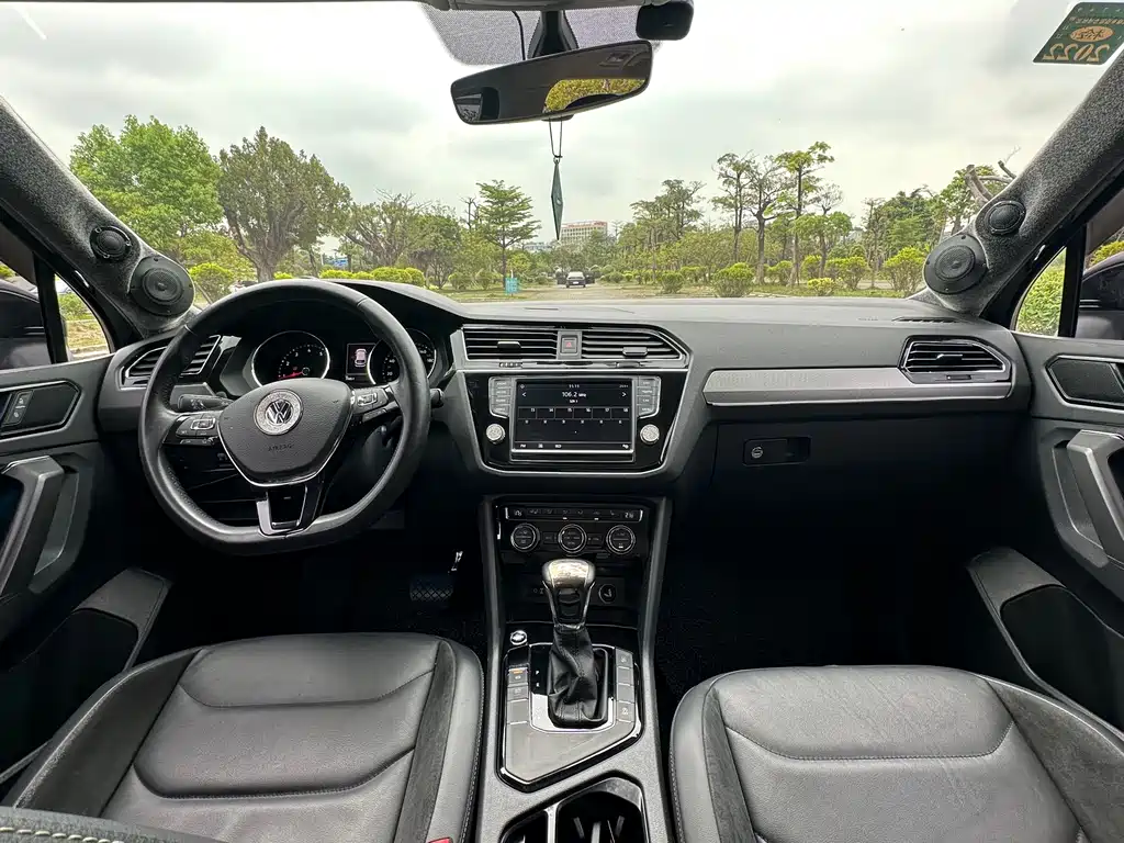 Volkswagen Tiguan L 2018 — фото 16
