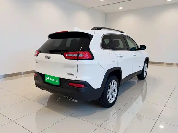 Jeep Cherokee 2016