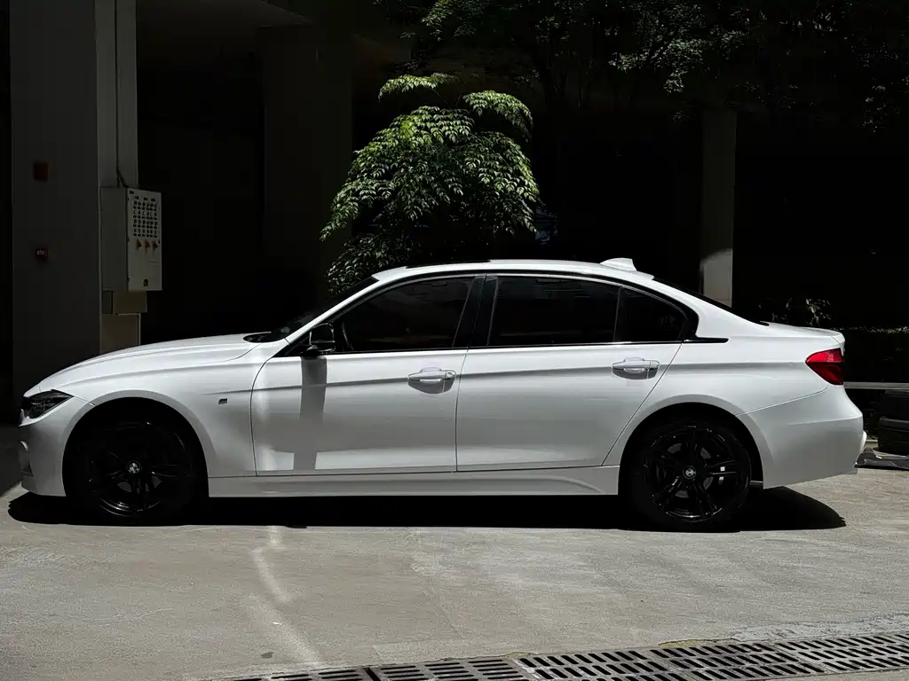 BMW 3 Series 2019