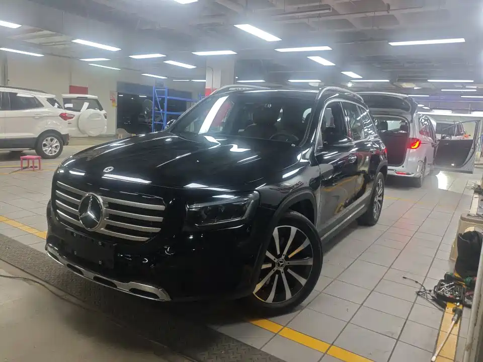 Mercedes-Benz GLB 2024