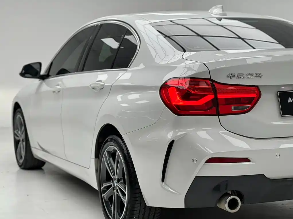 BMW 1 Series 2022