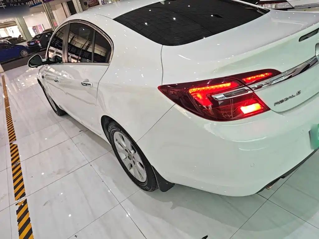 Buick Regal 2015 — фото 5