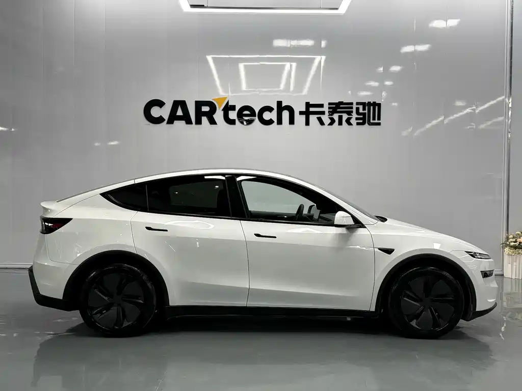 Tesla Model Y 2026 — фото 4