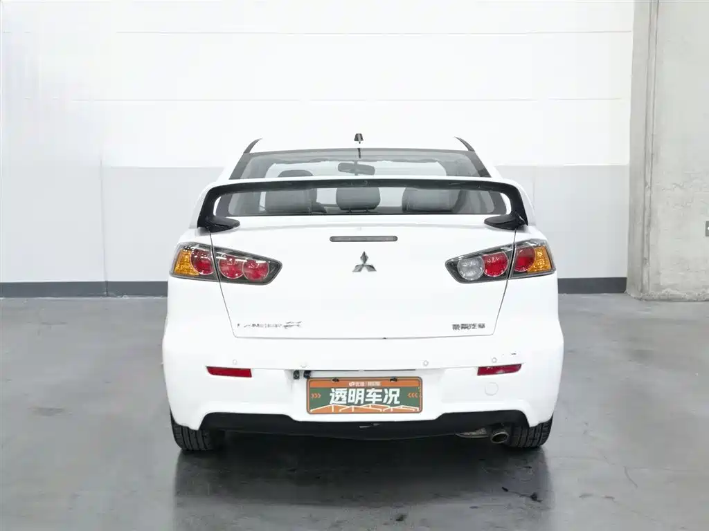 Mitsubishi Lancer EX 2015 — фото 4