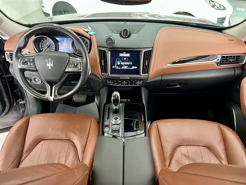 Maserati Levante 2016 — фото 7