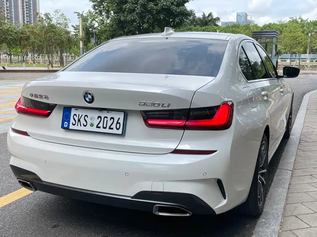 BMW 3 Series 2021