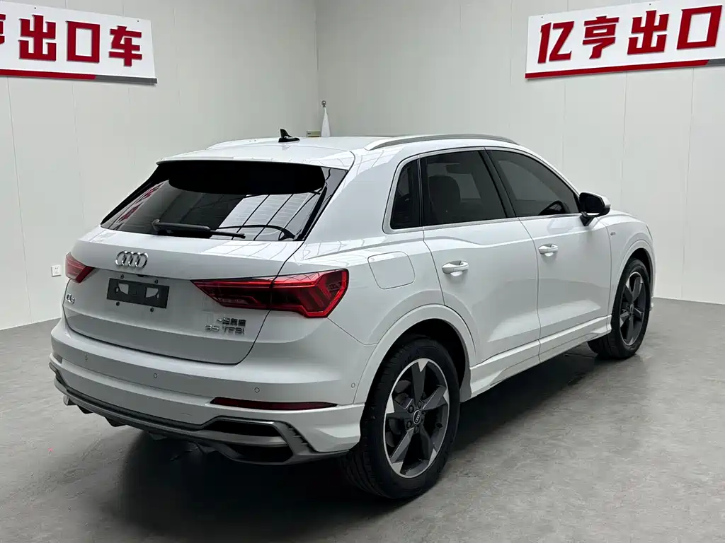 Audi Q3 2022 — фото 20