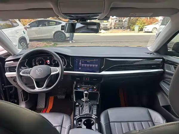 Volkswagen Passat 2022
