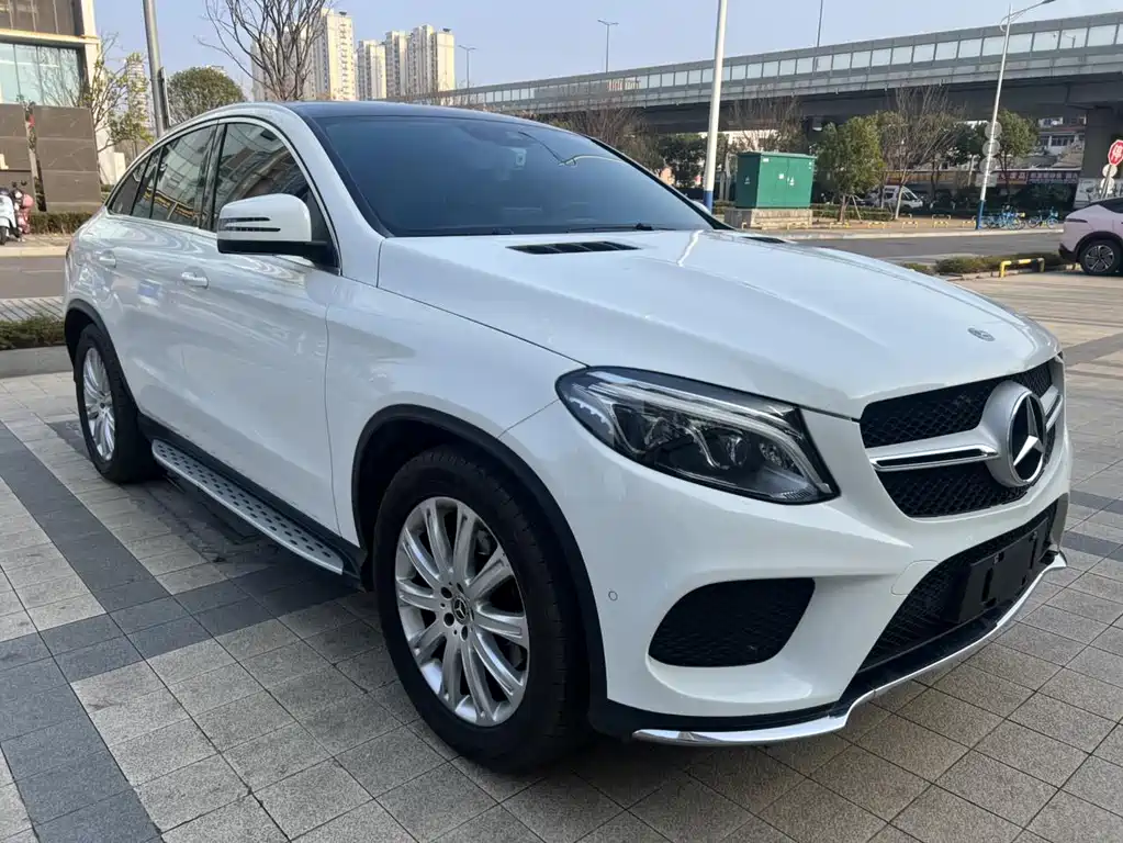 Mercedes-Benz GLE Coupe 2017 — фото 16
