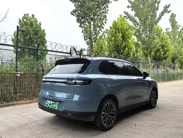 Leapmotor B10 2025