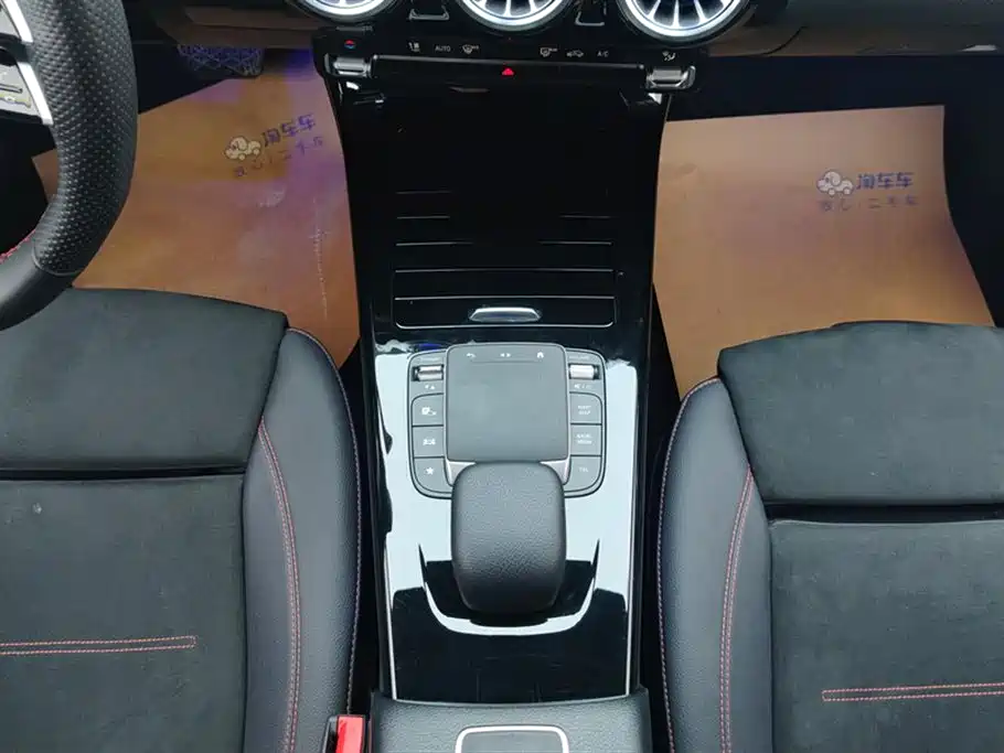 Mercedes-Benz A-Class 2023 — фото 16