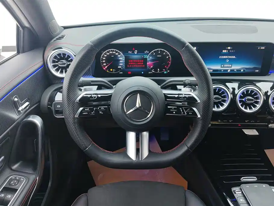 Mercedes-Benz A-Class 2023 — фото 15
