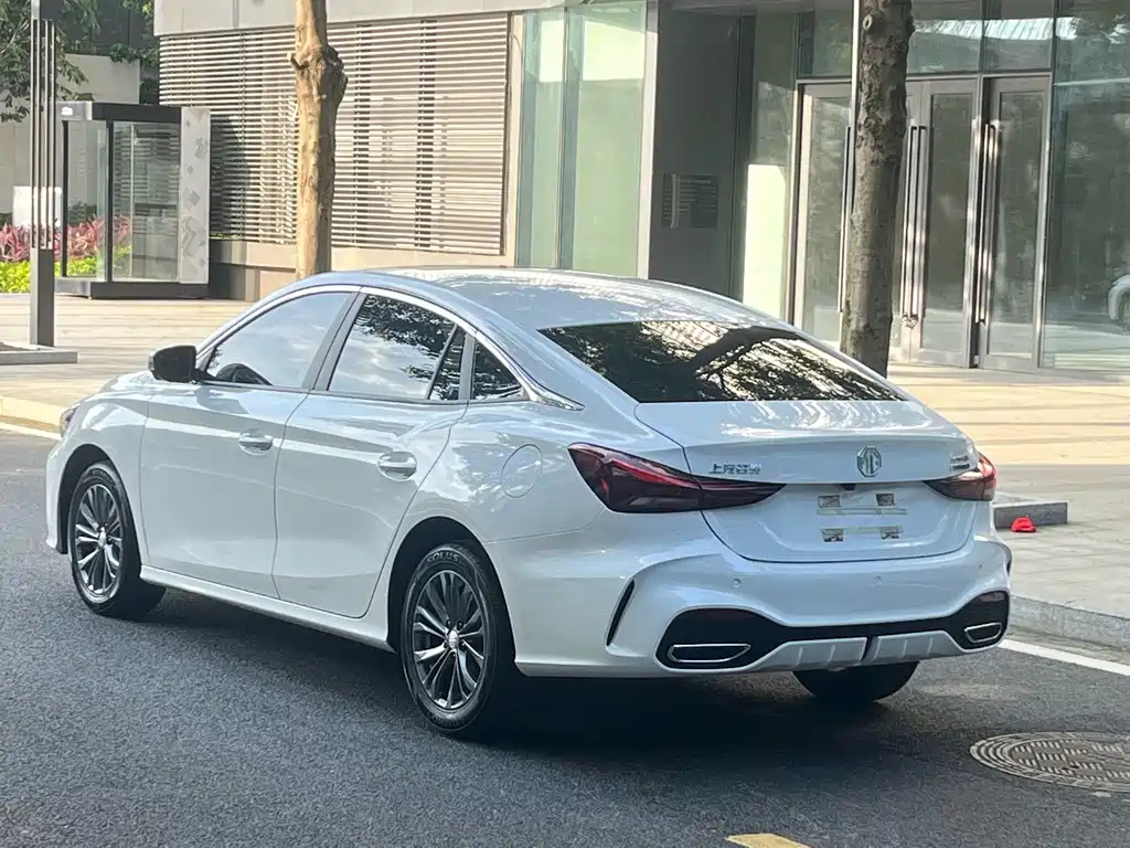 MG 5 2025
