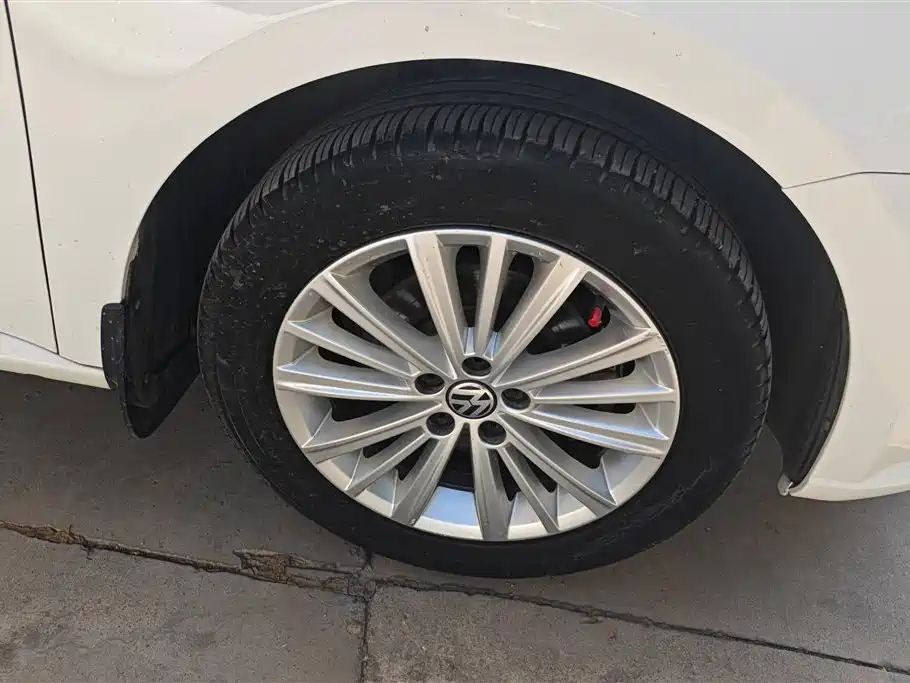Volkswagen Gran Lavida 2015