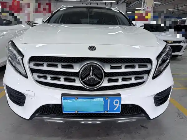 Mercedes-Benz GLA 2019