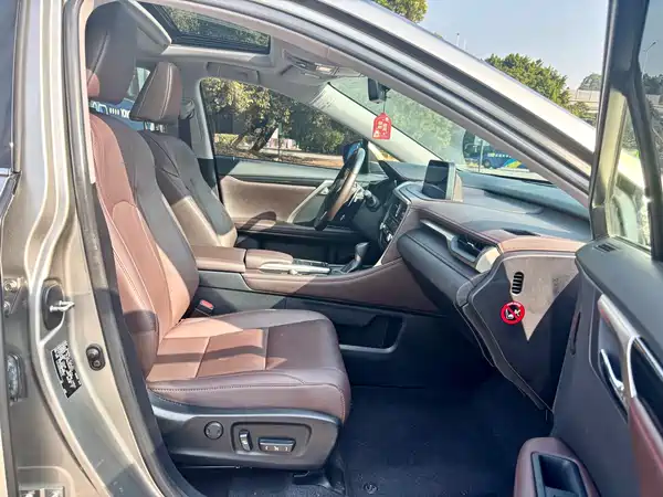 Lexus RX 2022