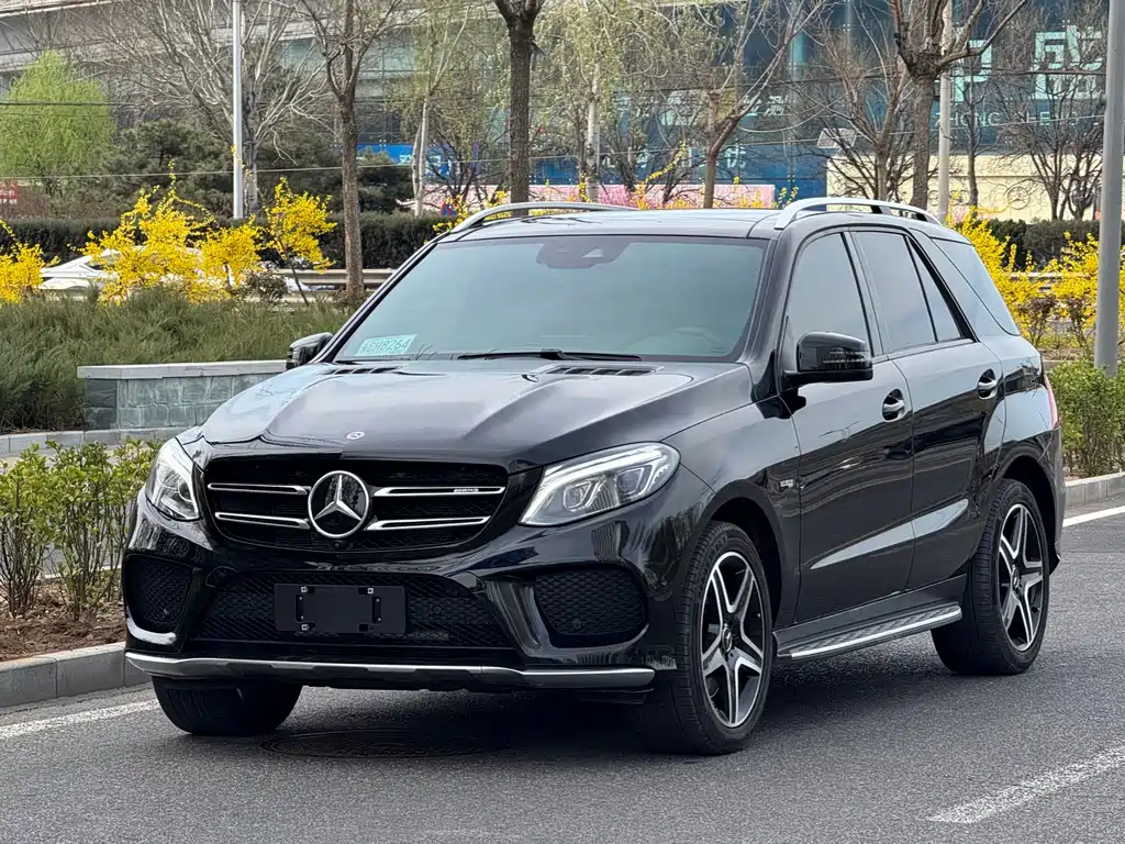 Mercedes-Benz GLE AMG 2018 — фото 1
