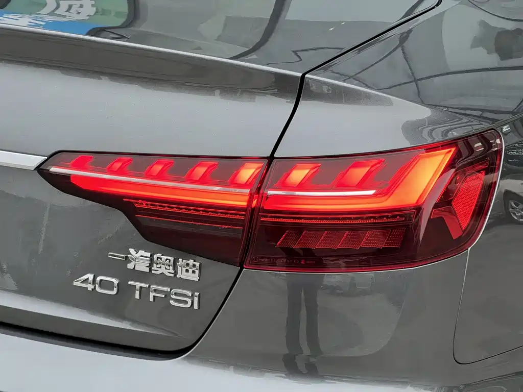 Audi A4L 2021 — фото 9