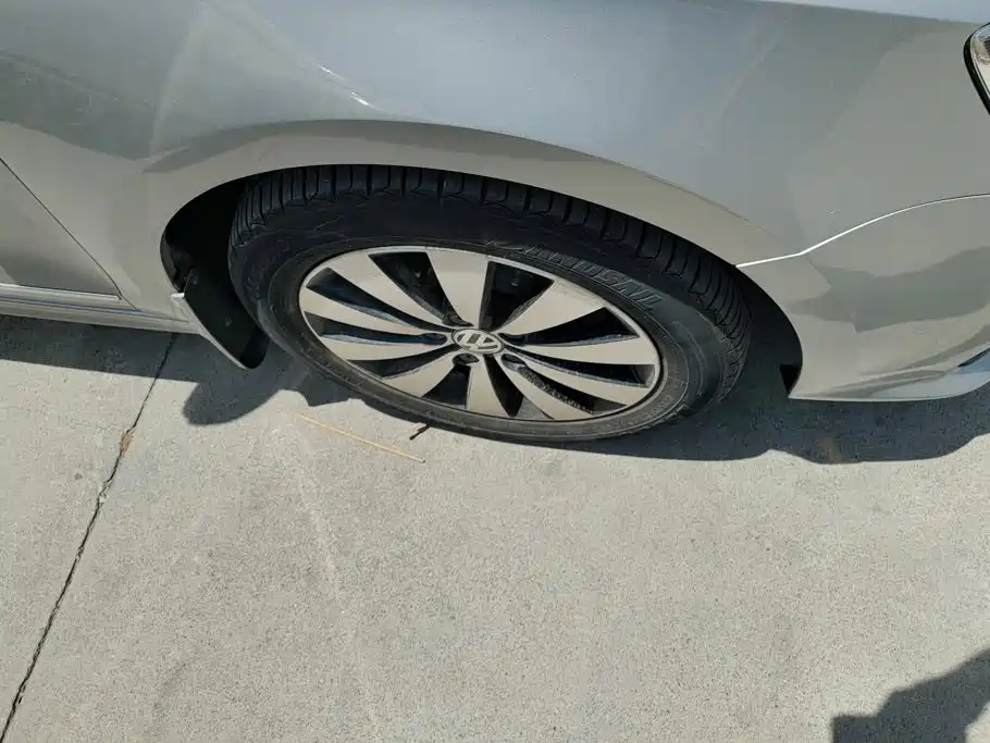 Volkswagen Sagitar 2017