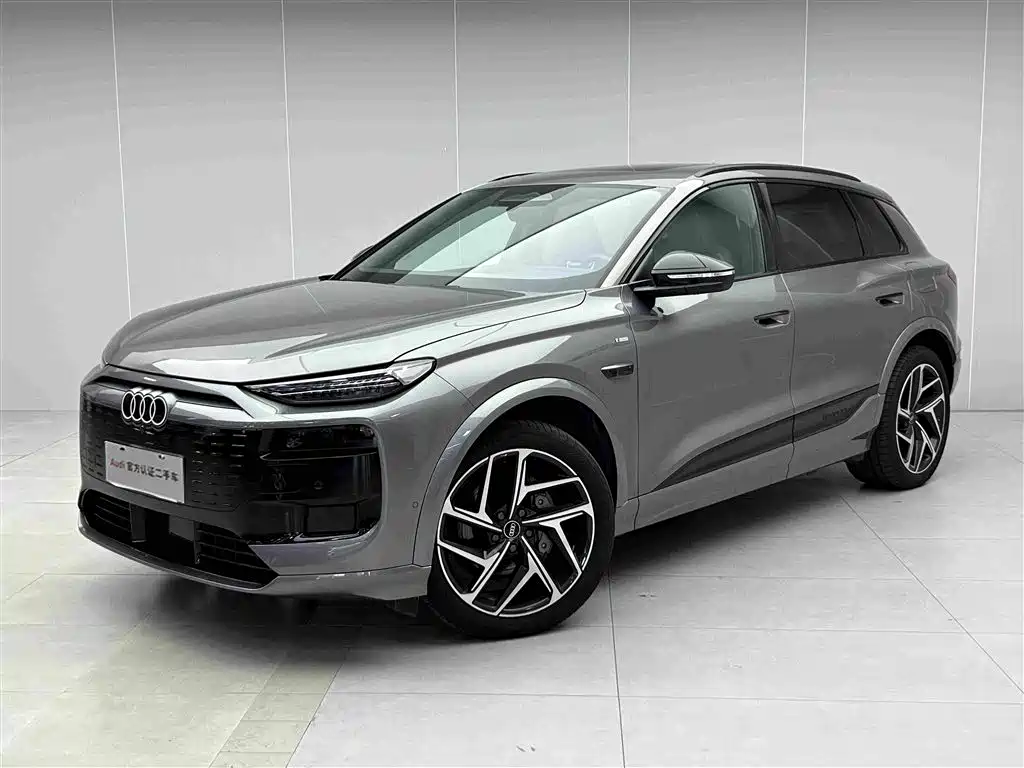 Audi Q6L E-Tron 2025 — фото 1