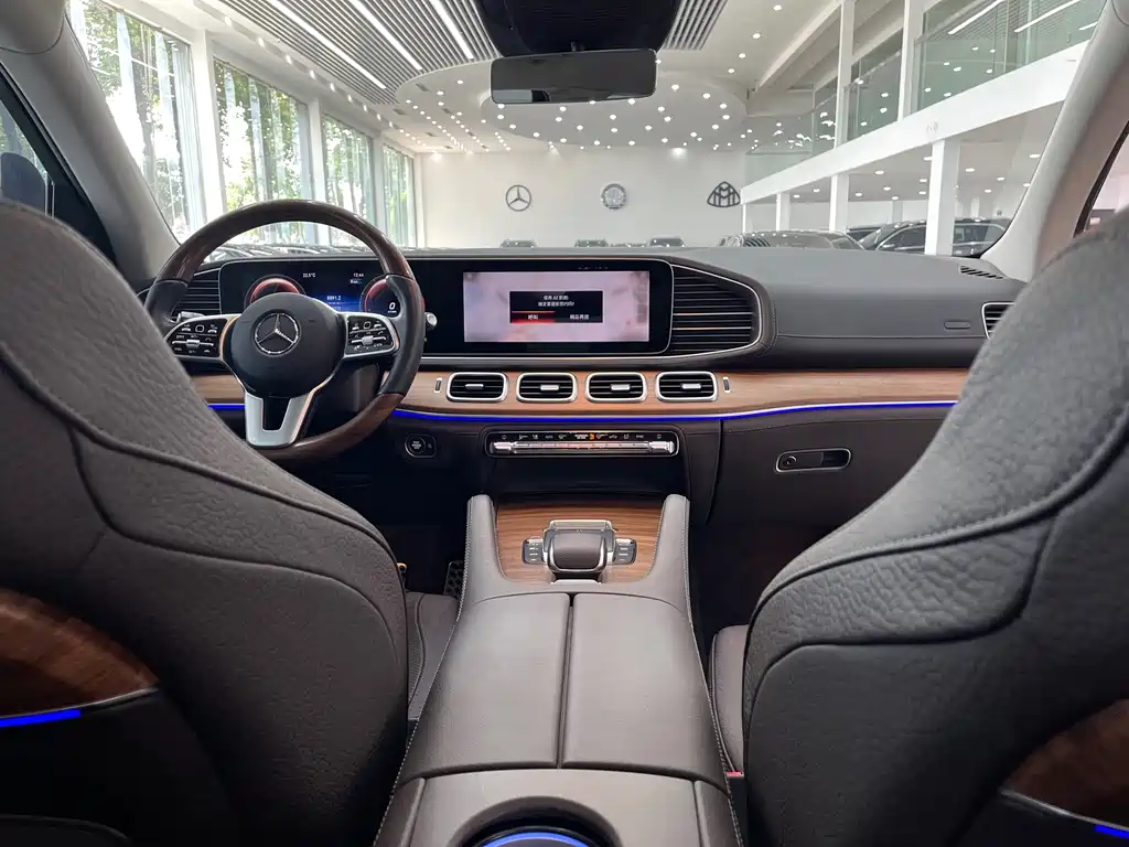 Mercedes-Benz GLS 2023 — фото 30