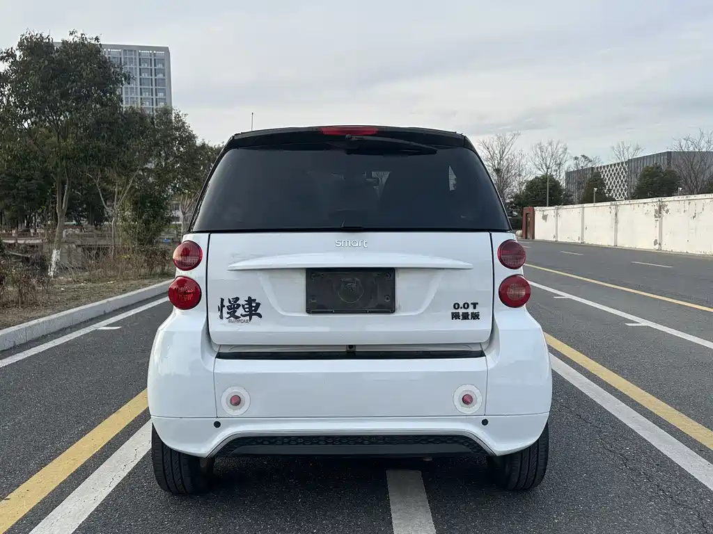 smart Fortwo 2015 — фото 14