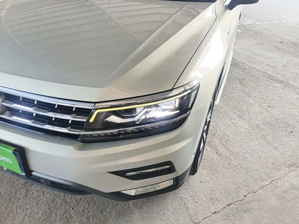 Volkswagen Tiguan L 2017 — фото 24