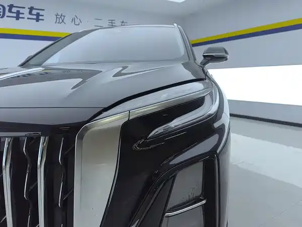Hongqi HS3 PHEV 2025
