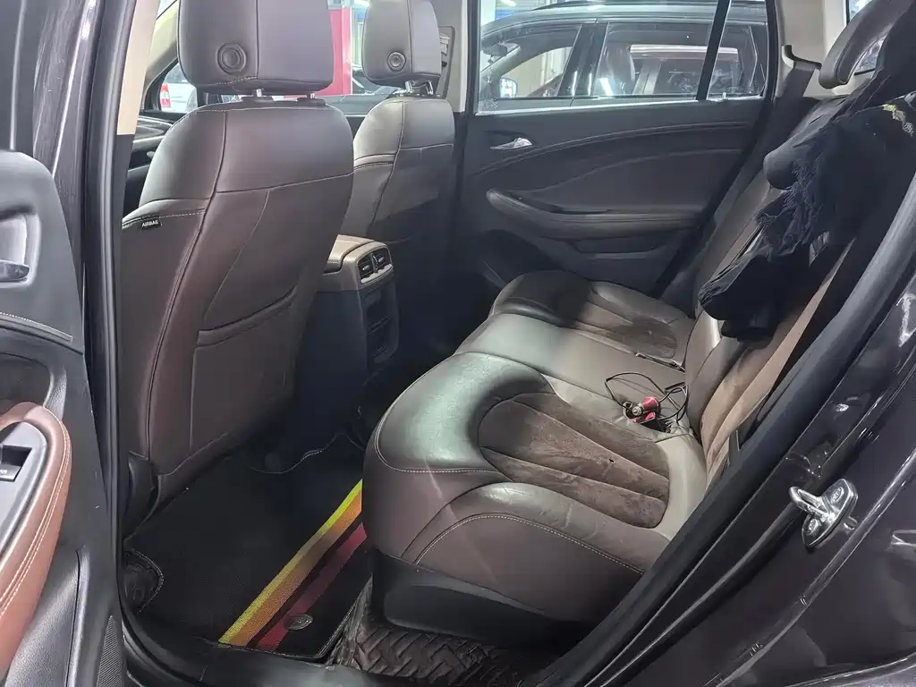 Buick Envision Plus 2017 — фото 11