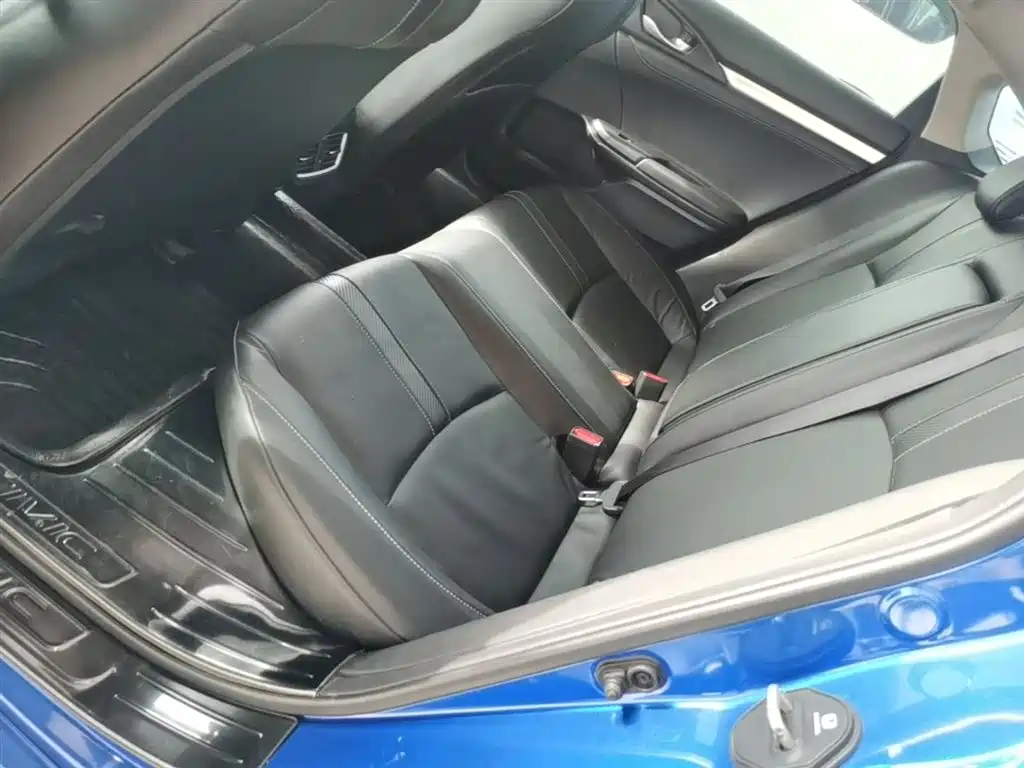 Honda Civic 2017 — фото 17